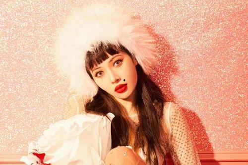 泫雅朋友爆料视频大全,揭秘明星幕后故事